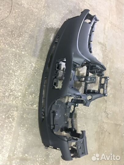 Торпедо Infiniti M панель приборов подушки airbag