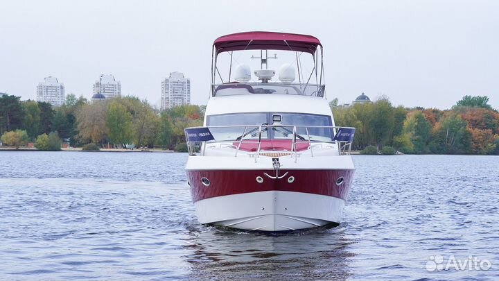 Моторная яхта Galeon 440 FLY