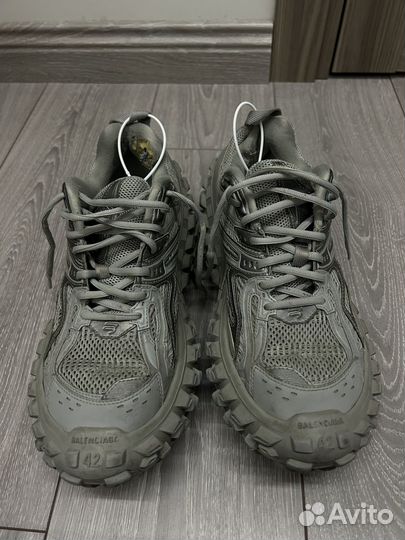 Balenciaga defender серые