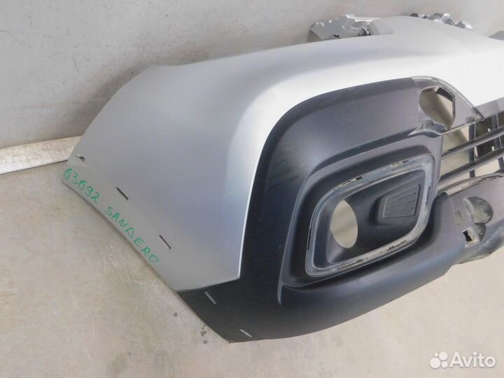 Бампер передний Renault Sandero (63692)