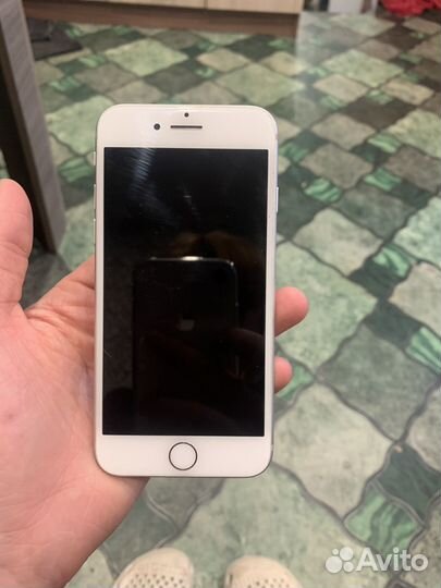 iPhone 7, 32 ГБ