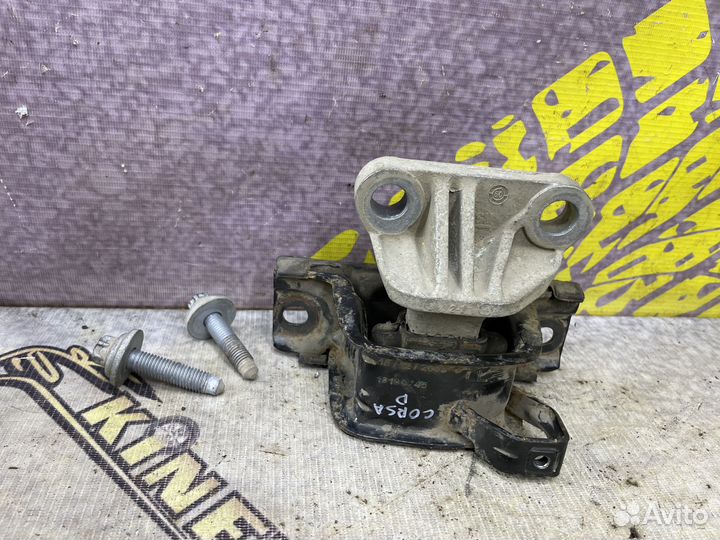 Опора двигателя левая кпп Corsa D Корса Д