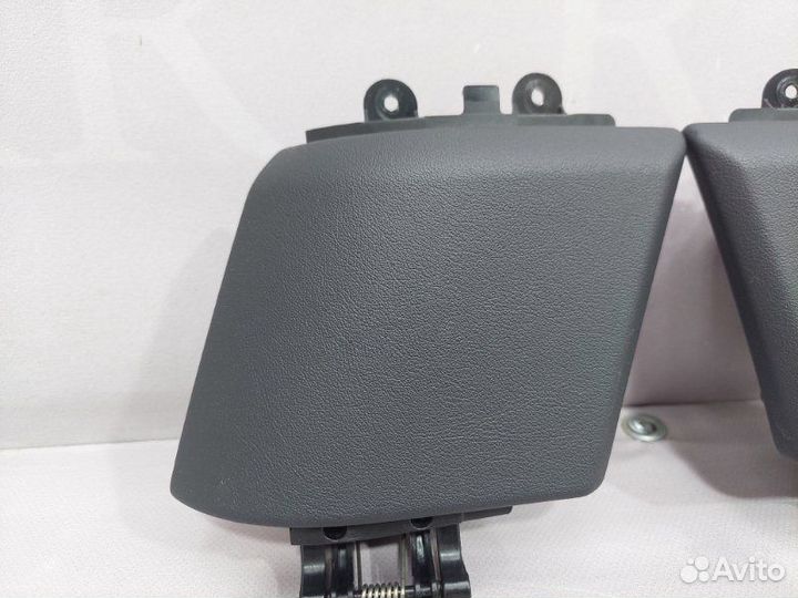 Пепельница Land Rover Vogue 4 L405 4.4 DT 2016