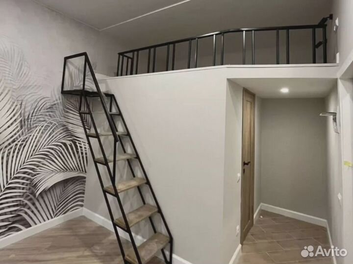 Лестница на антресольный этаж