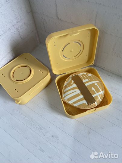 Спонж для макияжа лица в коробочке . новый