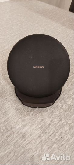 Беспроводное зарядное устройство Samsung