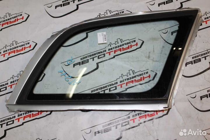 Стекло багажника собачатник toyota caldina AT211G CT216G ST210G ST215G ST215W правое