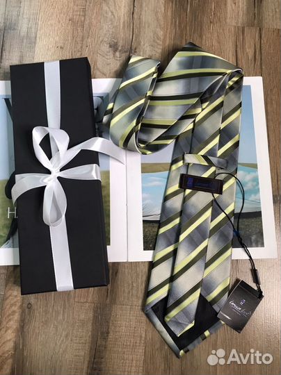 Галстук Италия хаки и бледно-желтые полоски