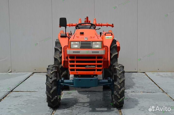 Мини-трактор Kubota L1-245, 2000