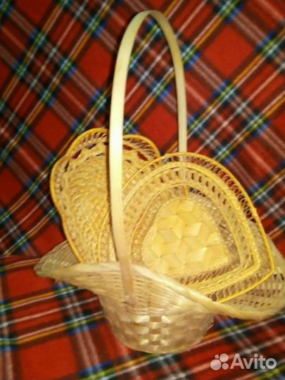 Корзина плетёная для подарков