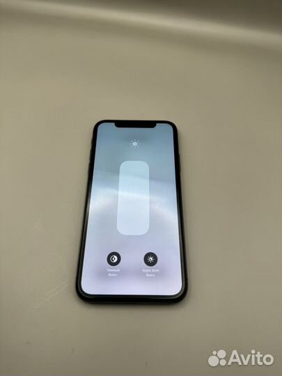 iPhone X, 64 ГБ