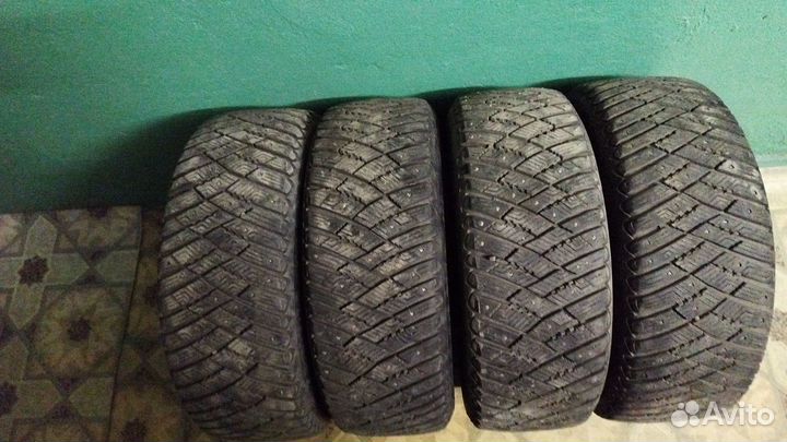 Goodyear Ultra Grip Ice Arctic 2 205/55 R16 94T