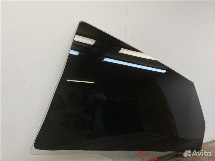 Стекло двери заднее левое Hyundai I40 универсал