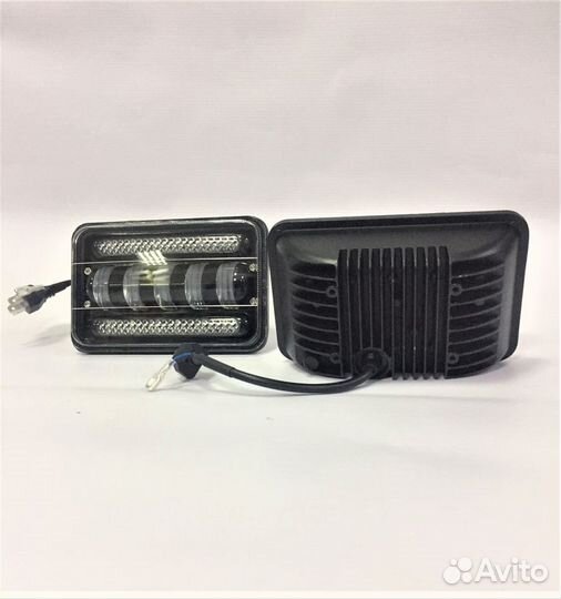 Светодиодный фонарь универсальный Новые