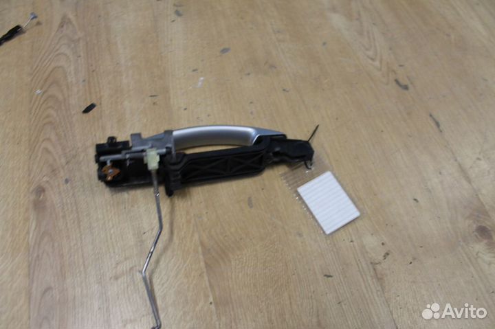 Ручка двери нaружная левая передняя Ford Focus 3 2