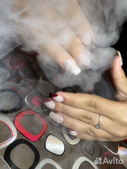 Наращивание ногтей