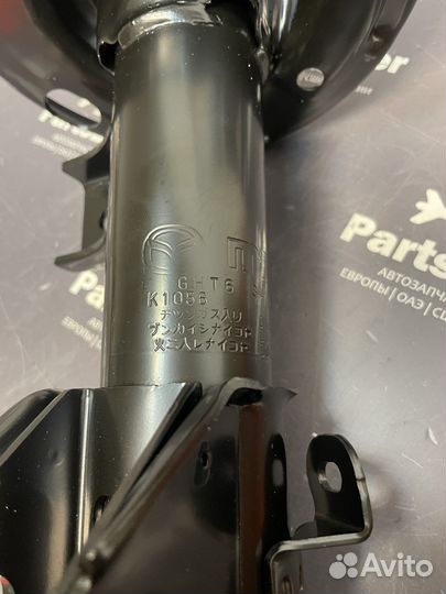 Амортизатор передний правый GHT634700B Mazda