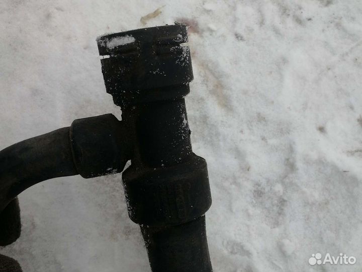 Патрубок системы охлаждения ауди а4б5