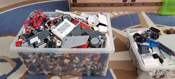 Lego 2 контейнера деталей