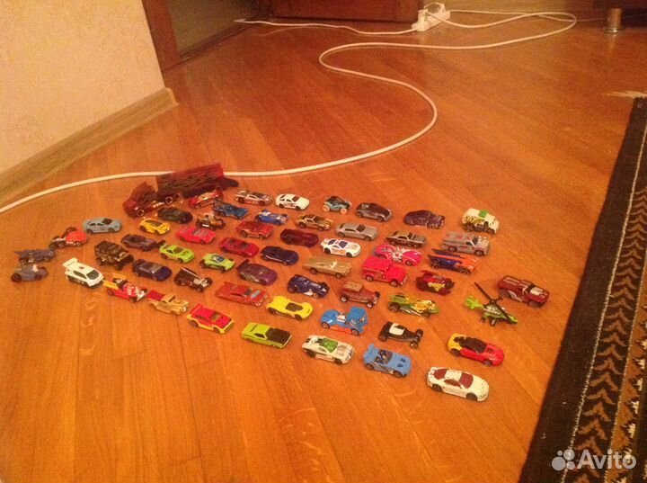 Машинки hot wheels