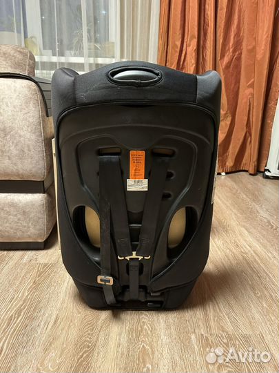 Автомобильное кресло