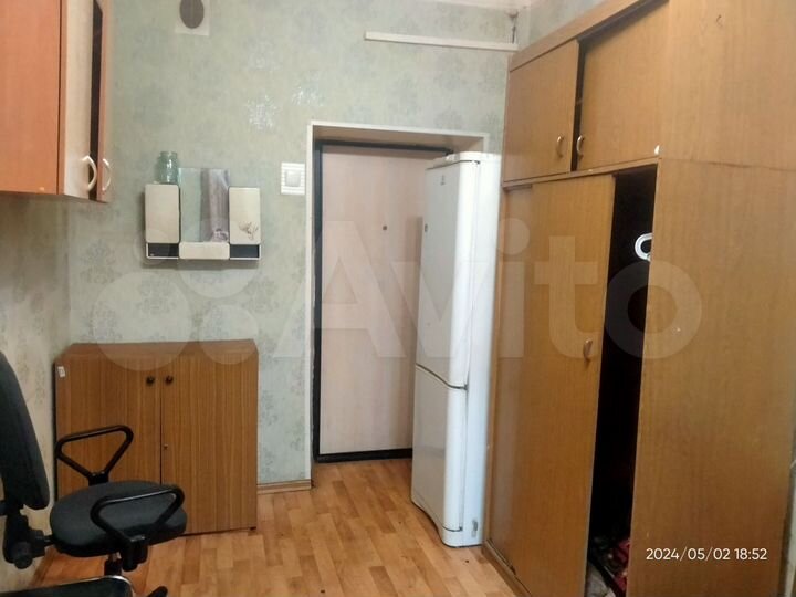 Комната 15 м² в 9-к., 2/3 эт.