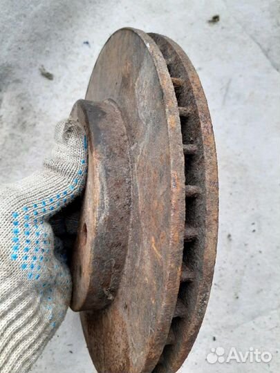 Тормозные диски Mitsubishi Galant 7