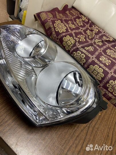 Фара левая Volkswagen Jetta 5 06-11г
