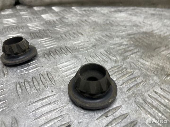 Подушка радиатора Nissan X-Trail T31 MR20DE 2009