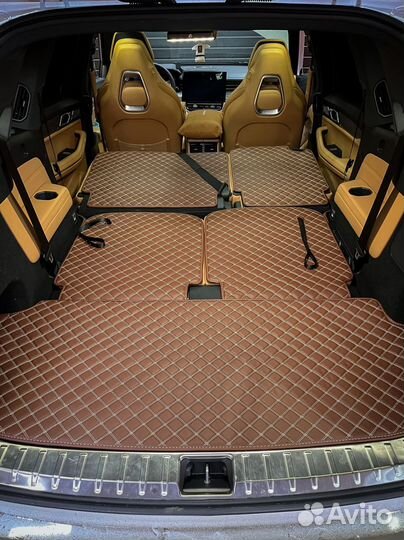 3D коврики в багажник Lynk Co 09 2024