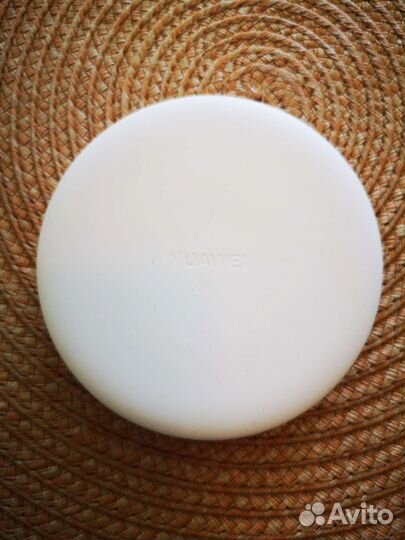 Беспроводная зарядка Huawei