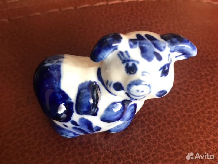 Фарфоровые фигурки гжель