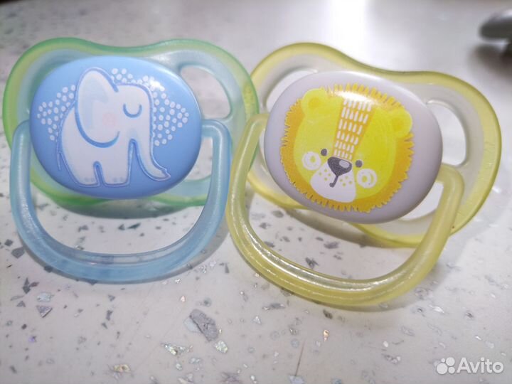 Соски пустышки, держатель для соски, контейнер