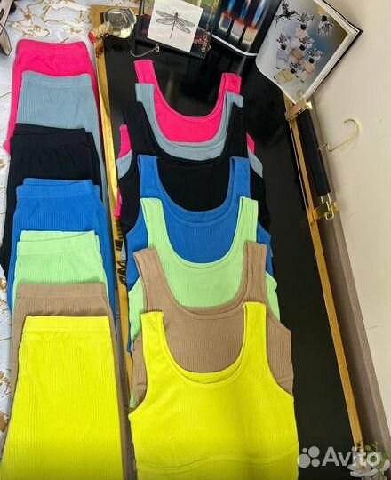 Спортивный костюм с велосипедками