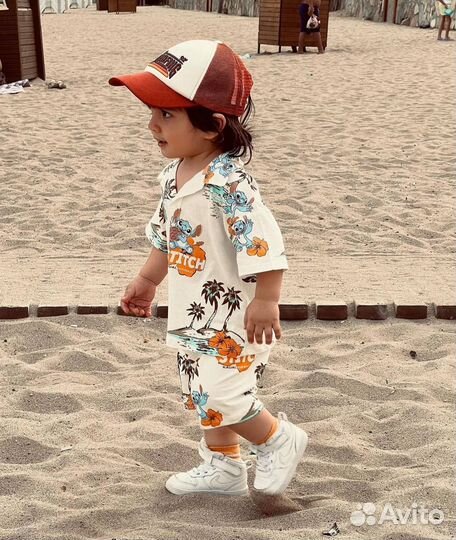 Костюм с поло и шортами на мальчика