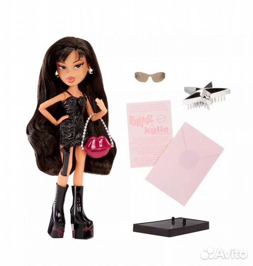 Кукла Bratz х Kylie jenner дневной образ