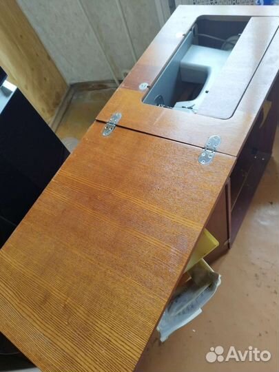 Швейная машина Подольск 142