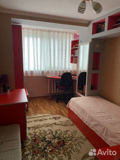 Мебель для девочки в маленькую комнату