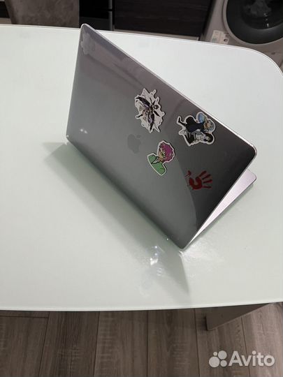 Apple MacBook Pro 15 2018 256 gb