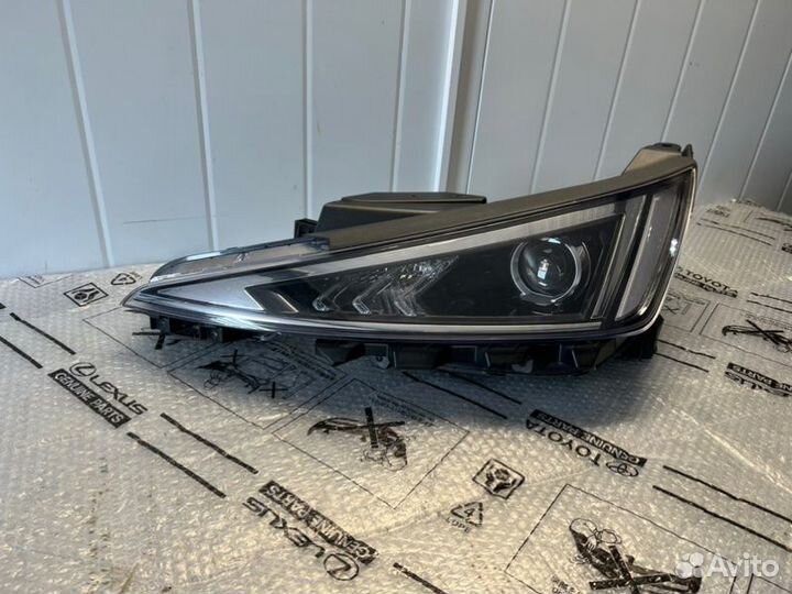 Фара галогеновая передняя левая Hyundai Elantra