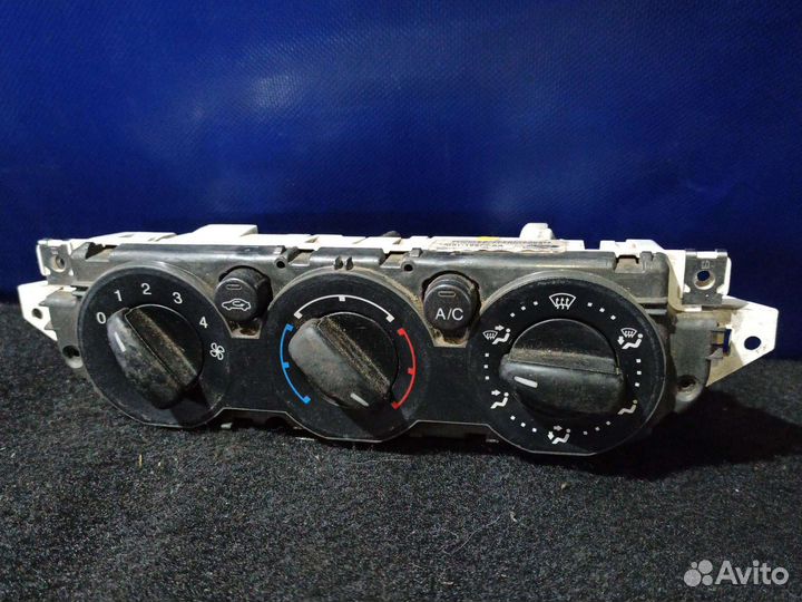 Блок управления печкой Ford Focus 2