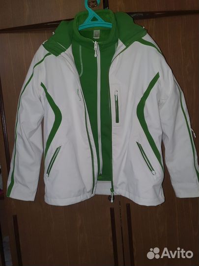 Костюм горнолыжный,тройка