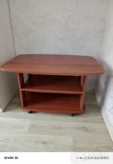 Журнальный столик