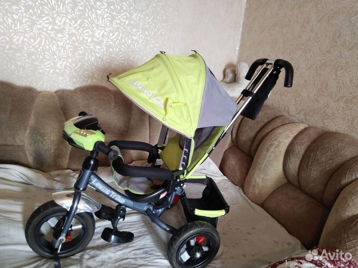 Детский велосипед трехколесный с ручкой