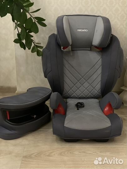 Автокресло Recaro monza nova is