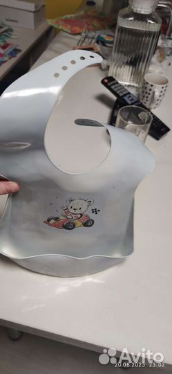 Слюнявчик нагрудник с карманом