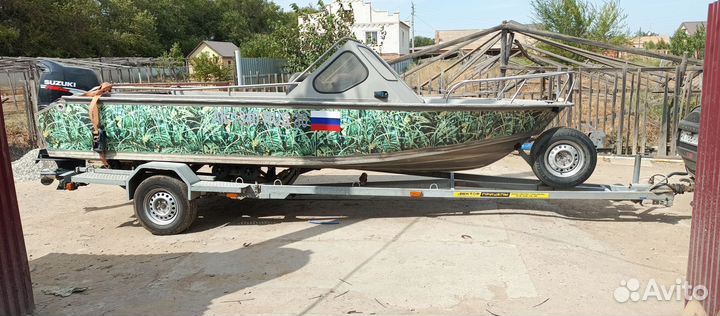 Лодка Урал 580