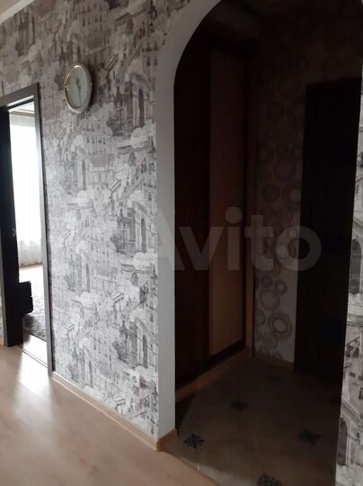 2-к. квартира, 52 м², 1/4 эт.