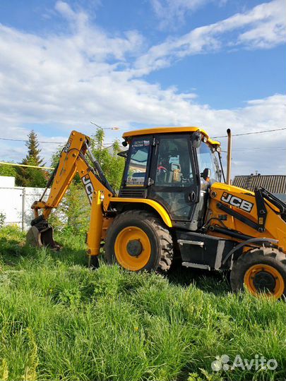 Экскаватор погрузчик JCB и камаз китаец