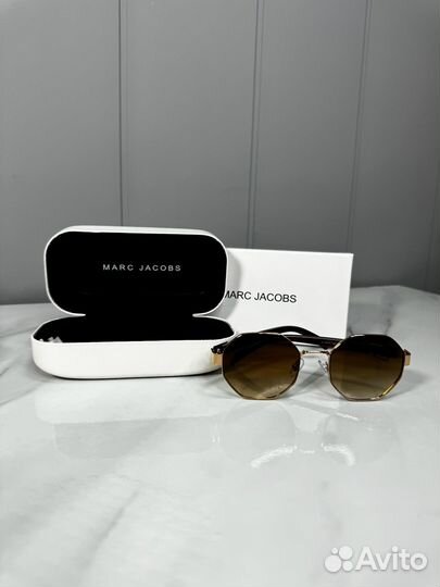 Солнцезащитные очки marc jacobs